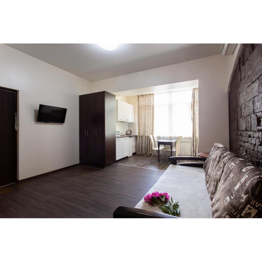 Studio Apartments In The City Center Jarkov Exterior foto